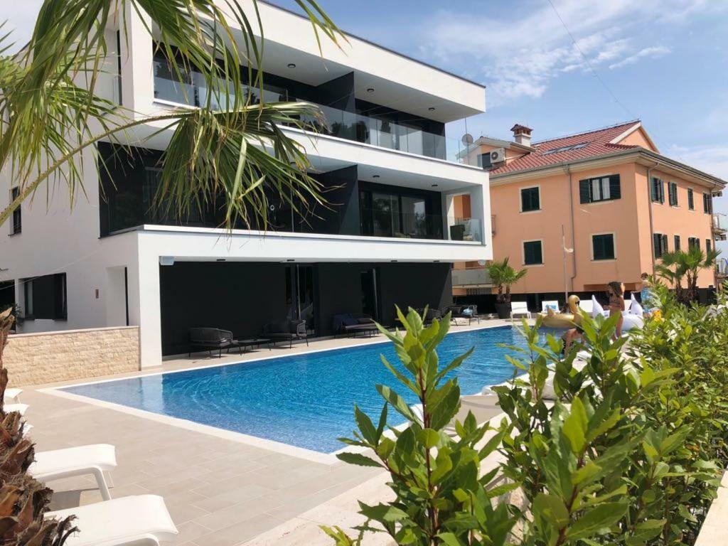 Luxury Apartments Magali 2 Rovinj Luaran gambar
