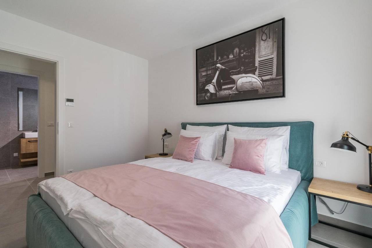 Luxury Apartments Magali 2 Rovinj Luaran gambar